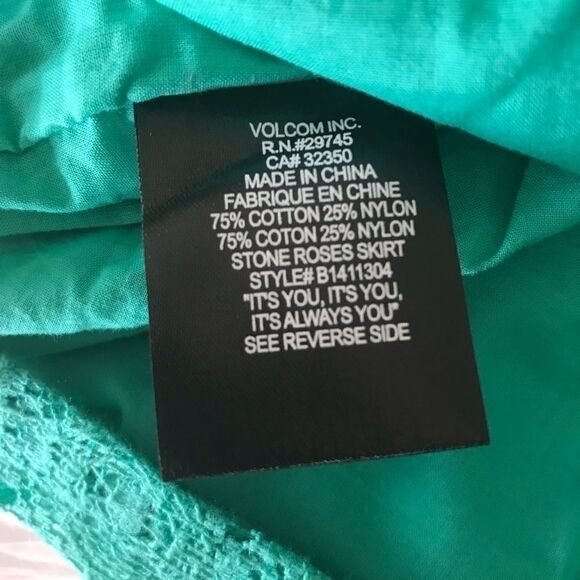 ⚜️Volcom Skirt⚜️6 For $25  - Picture 7 of 7
